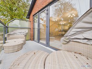 Photo 15- click for photo gallery